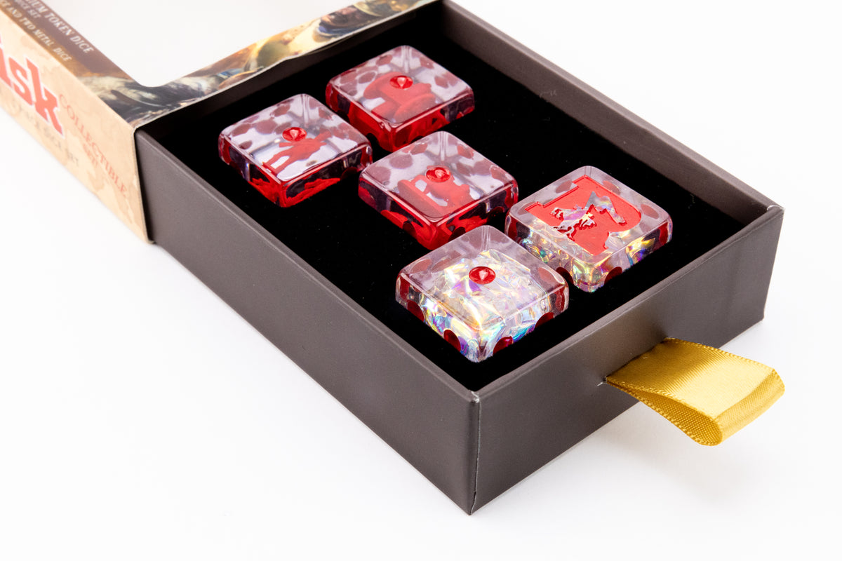 RISK 22mm Oversized Dice Set: Offense and Defense Dice